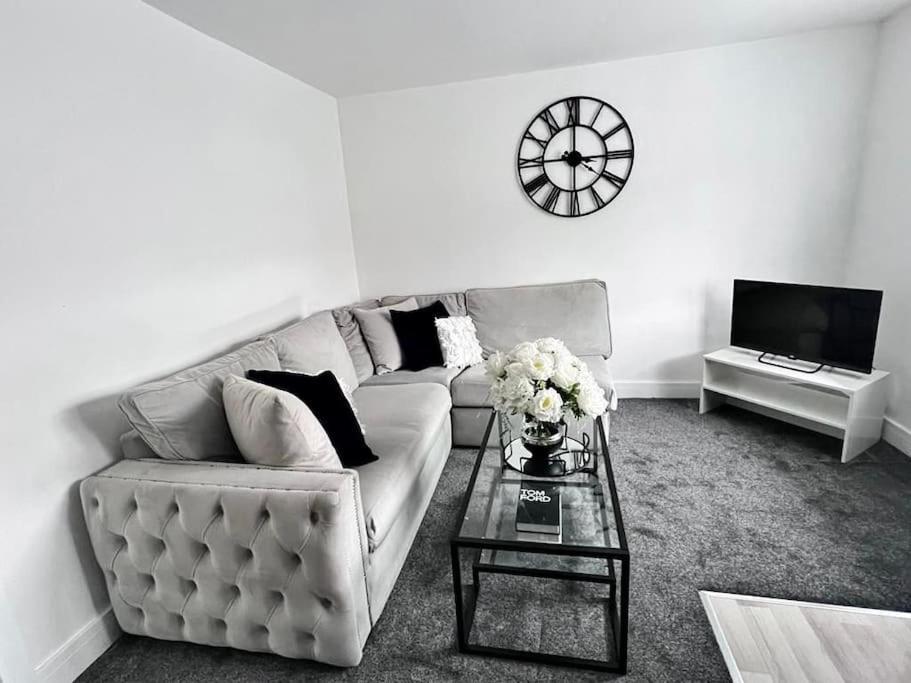 Harmony Home Lindley Huddersfield Exterior photo